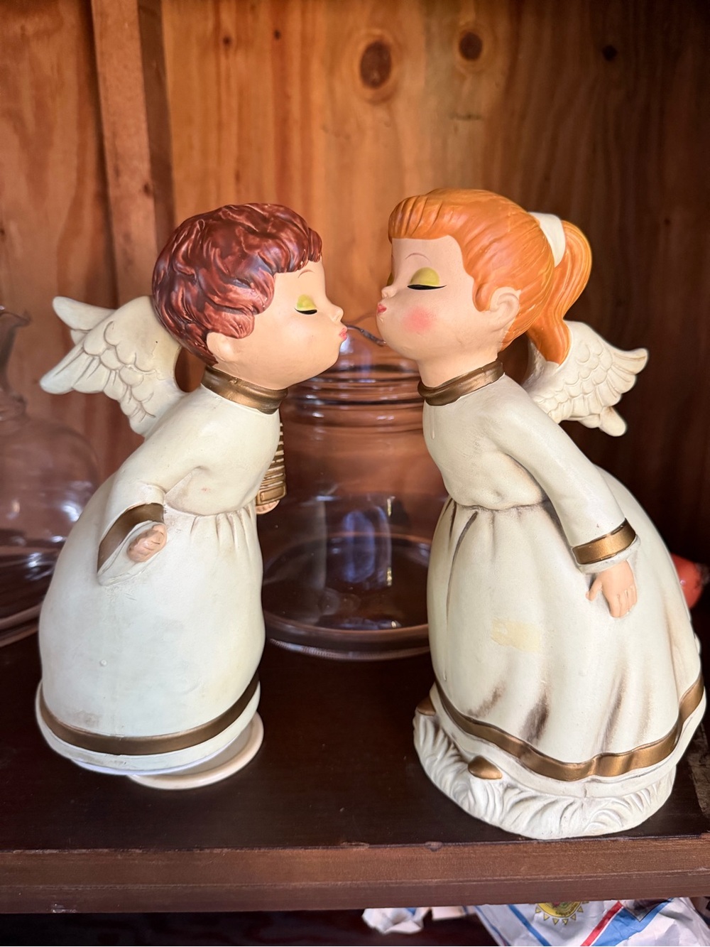 Kissing Angel Figurine Pair in Cream and Gold